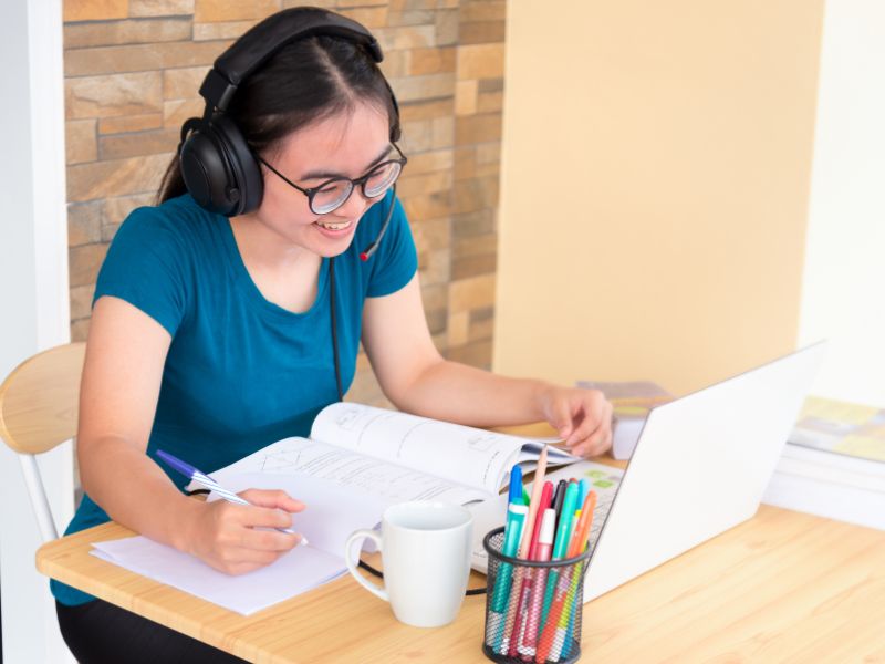 Học đại học từ xa có được cấp bằng chính quy không?
