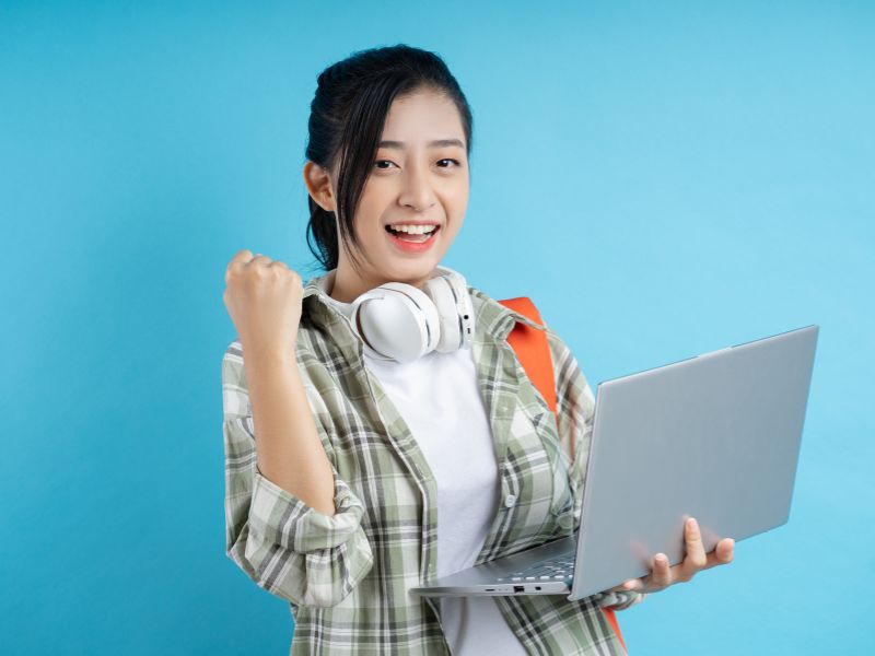 Học đại học từ xa CNTT cho người đi làm