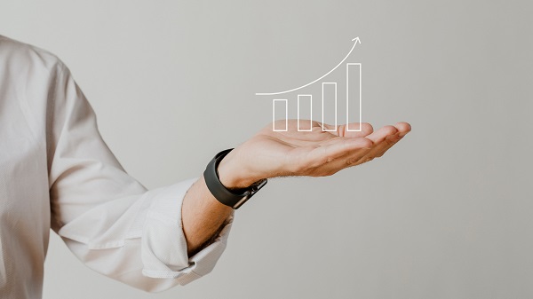 Nghịch lý bằng cấp: Tại sao ‘thợ’ đôi khi lại thăng tiến nhanh hơn ‘thầy’?