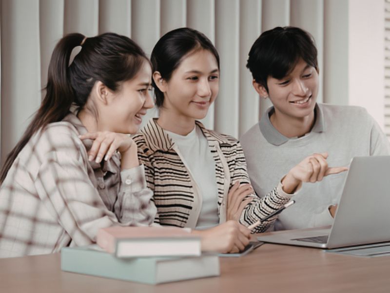 Điều kiện xét tuyển đại học từ xa QTKD 2026