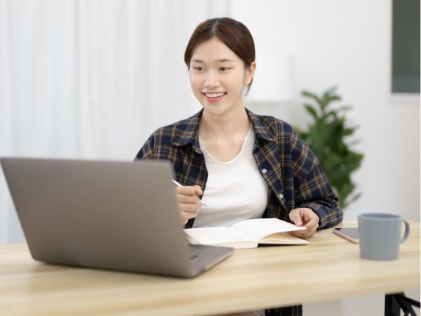 Lợi ích học đại học từ xa ngành Kế toán với người đi làm