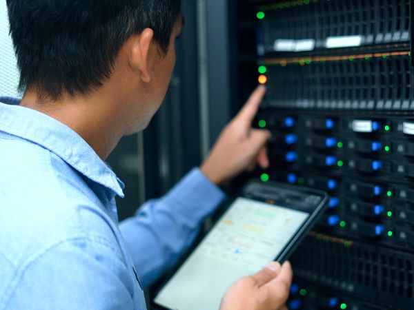 Ngôn Ngữ Python: Tại Sao Được Coi Là “Vua” Của Kỷ Nguyên Trí Tuệ Nhân Tạo?