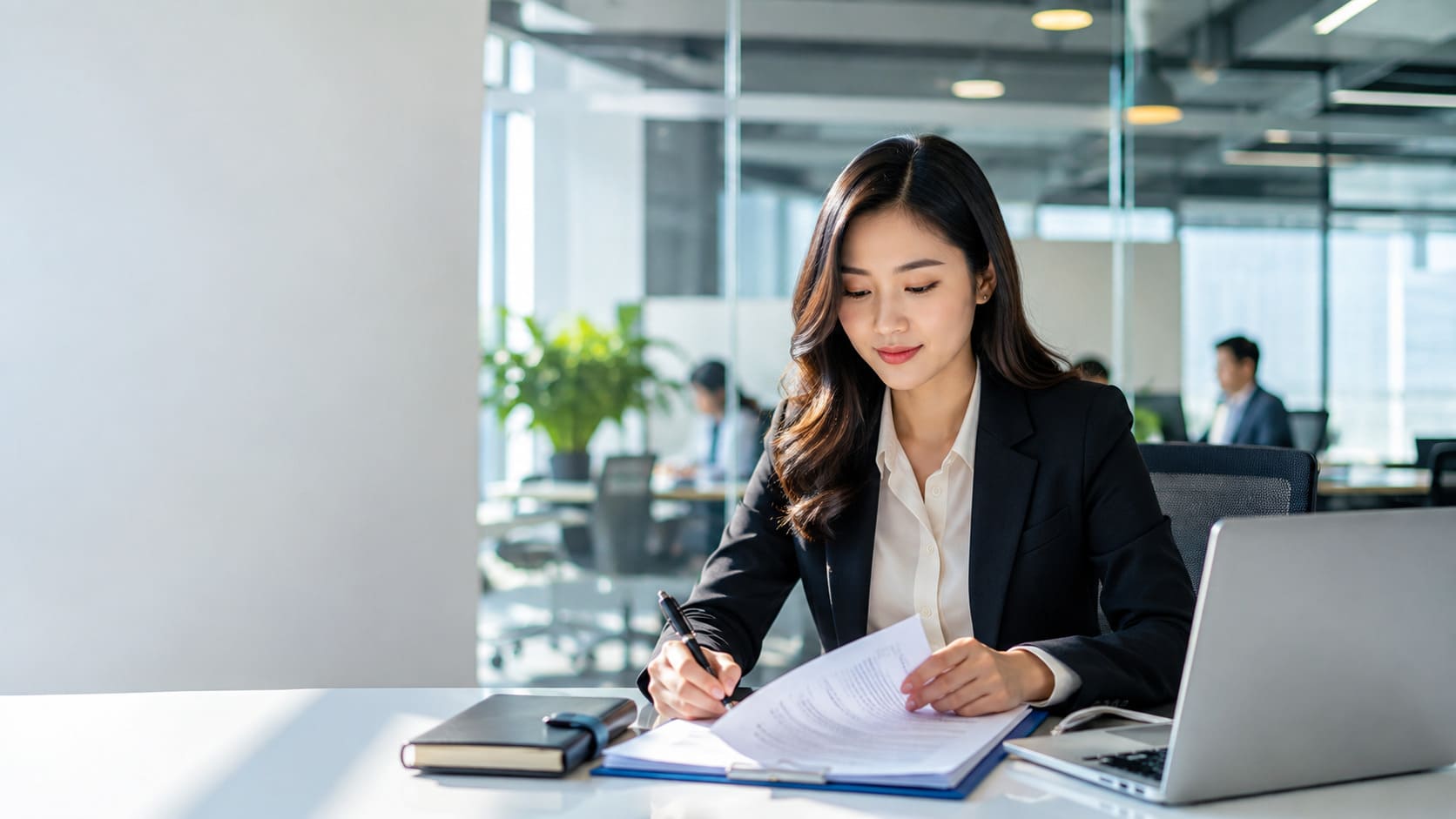 Chuyên viên pháp chế doanh nghiệp là gì, làm những việc gì?