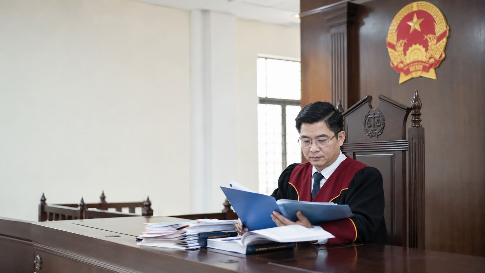 Muốn làm thẩm phán thì học ngành gì, cần điều kiện gì?